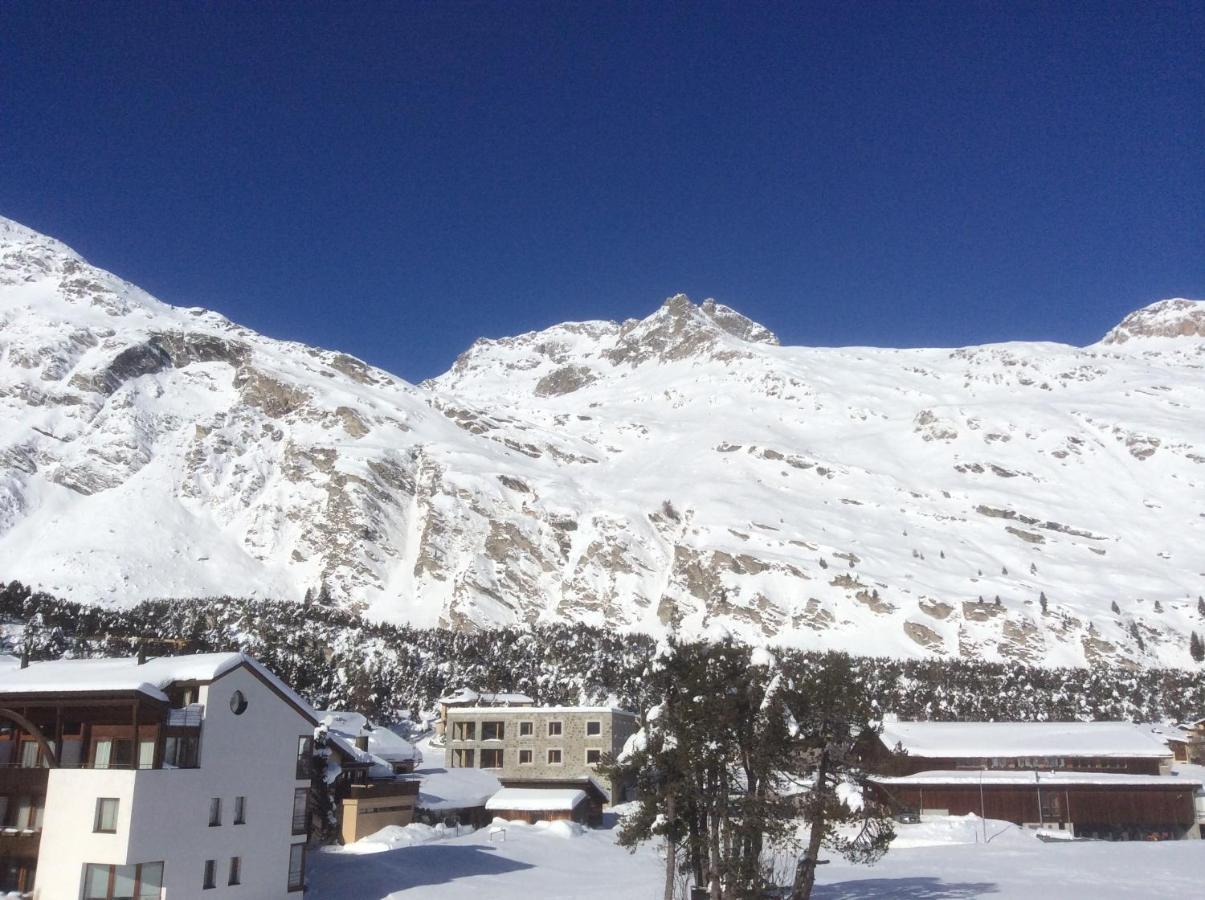 Chesa La Montanella - Ferienwohnung, Maloja Esterno foto