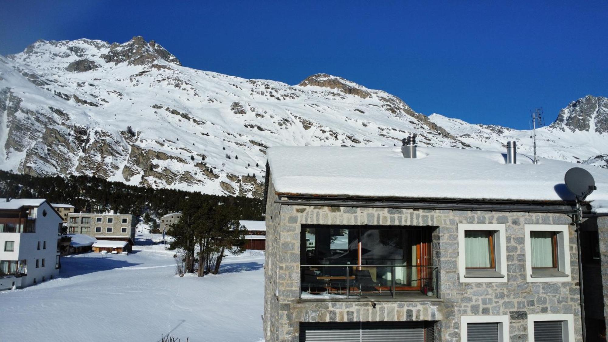 Chesa La Montanella - Ferienwohnung, Maloja Esterno foto
